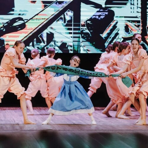 Изображение к новости Sibirika-Dance!