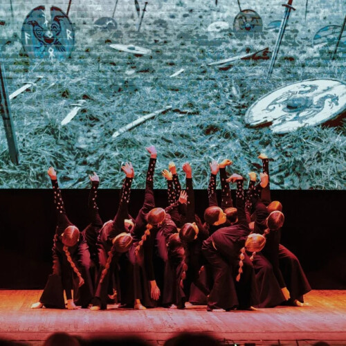 Изображение к новости Sibirika-Dance!