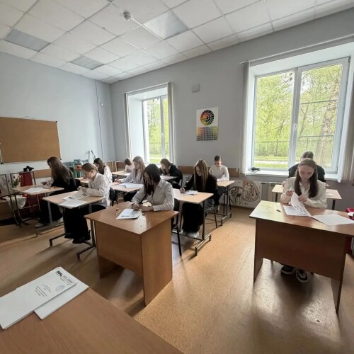 Изображение к новости Выпускные экзамены на художественном отделении