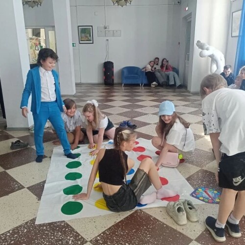 Изображение к новости Поем, играем, дружим!